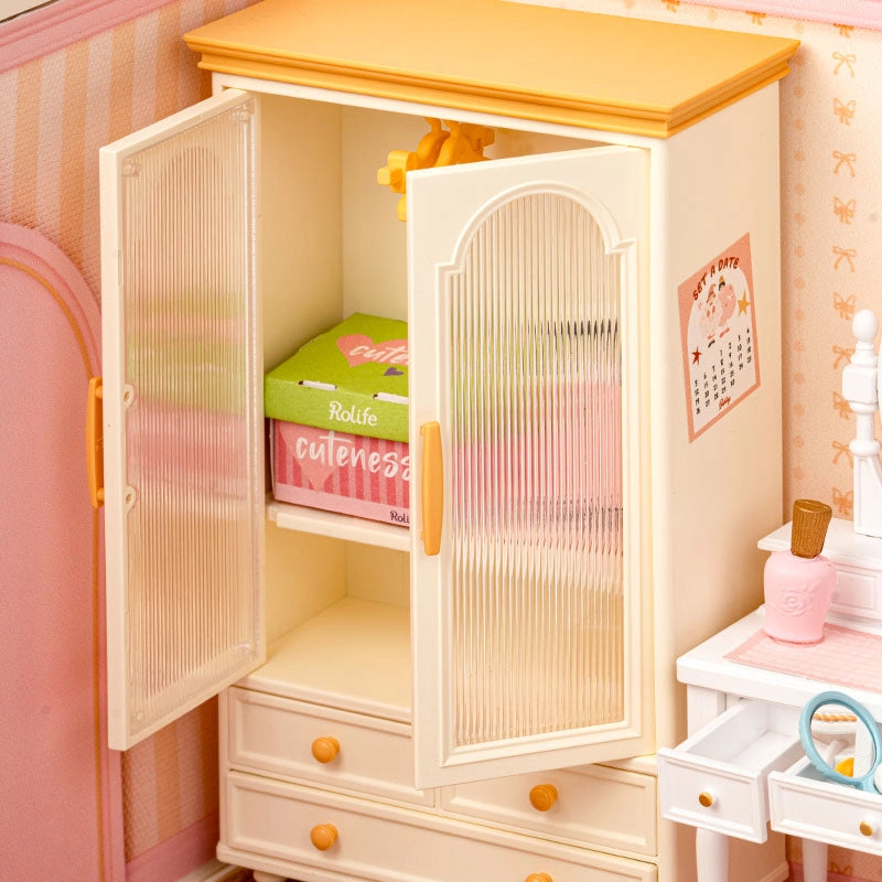 Lovely Pink Bedroom Miniature Kit