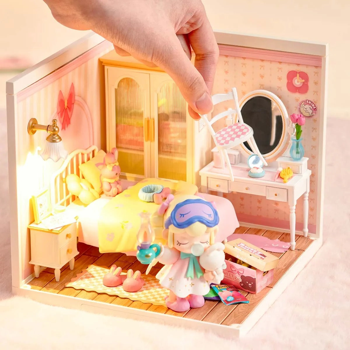 Lovely Pink Bedroom Miniature Kit